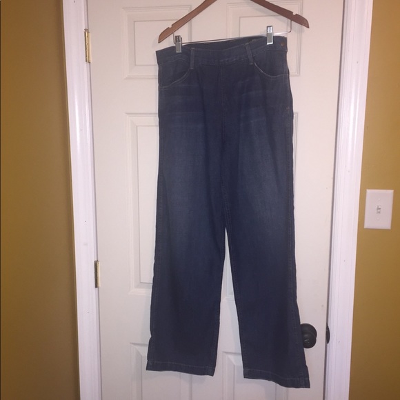 ❗️SOLD❗️Vince side zip wide leg jeans - great condition - Picture 6 of 7